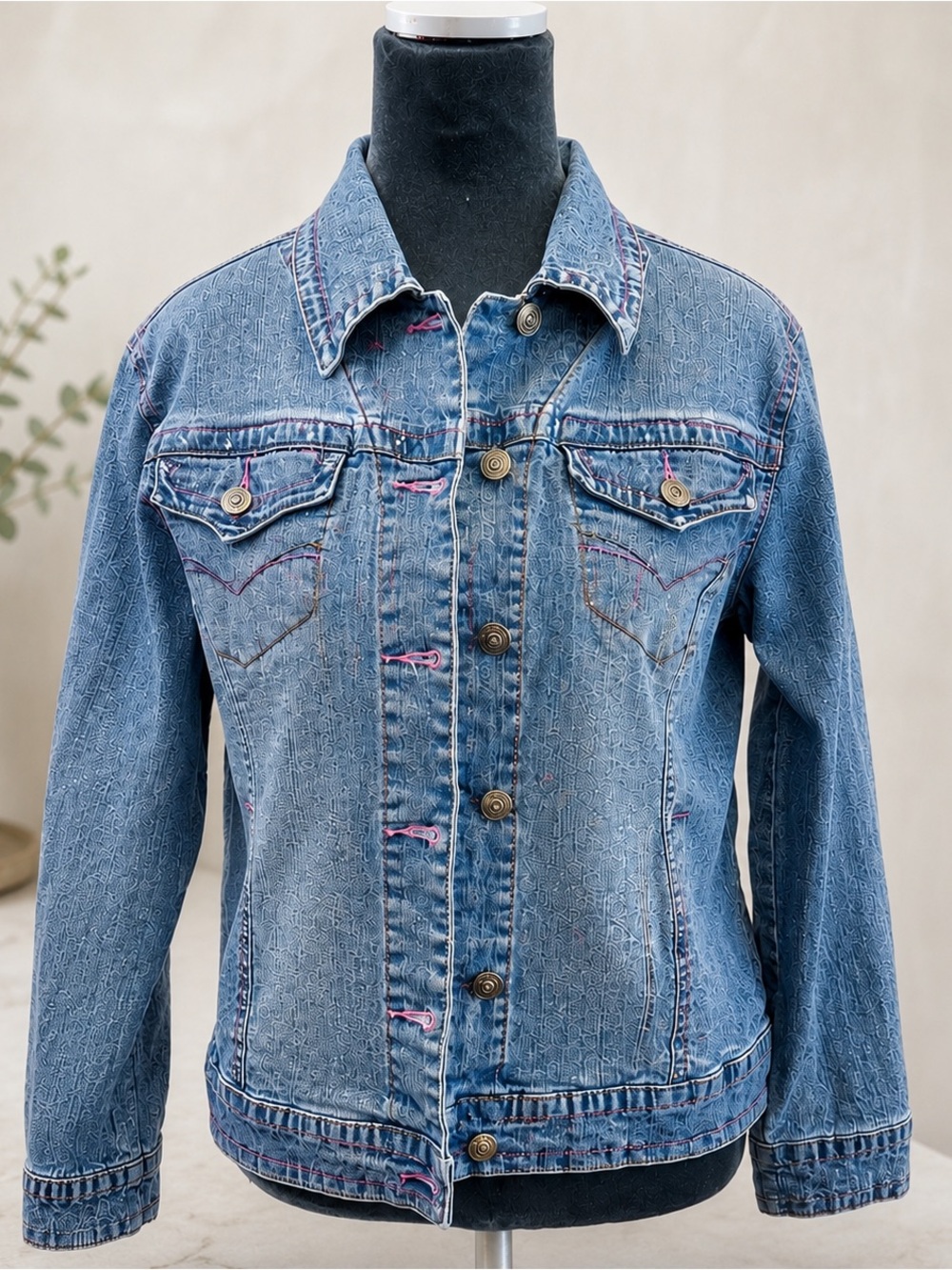 Arizona Jean Co Blue Denim Jacket Pink Contrast Stitching Cinch Back Rhinestone - Picture 1 of 9